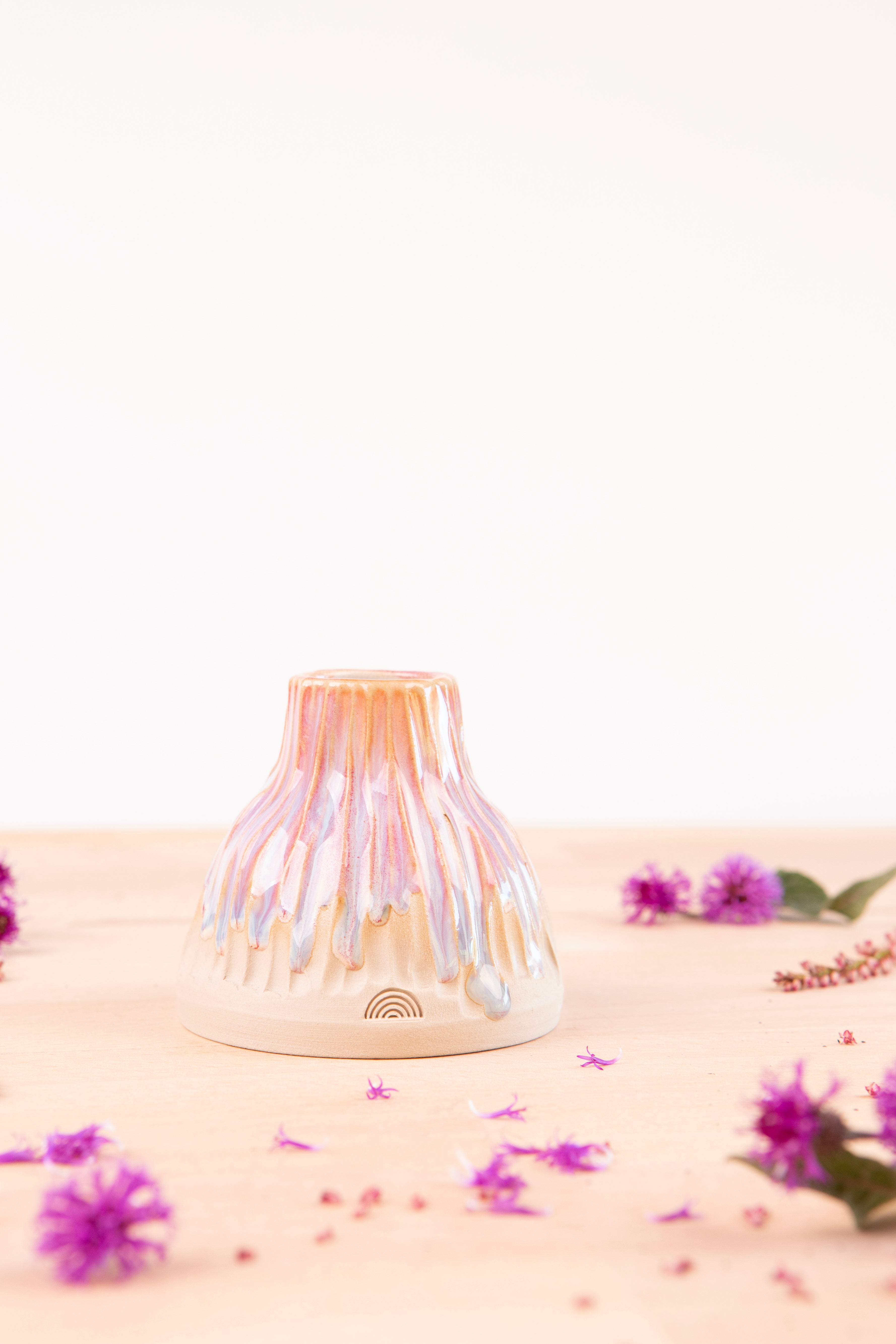 Bud Vase - textured (0437)