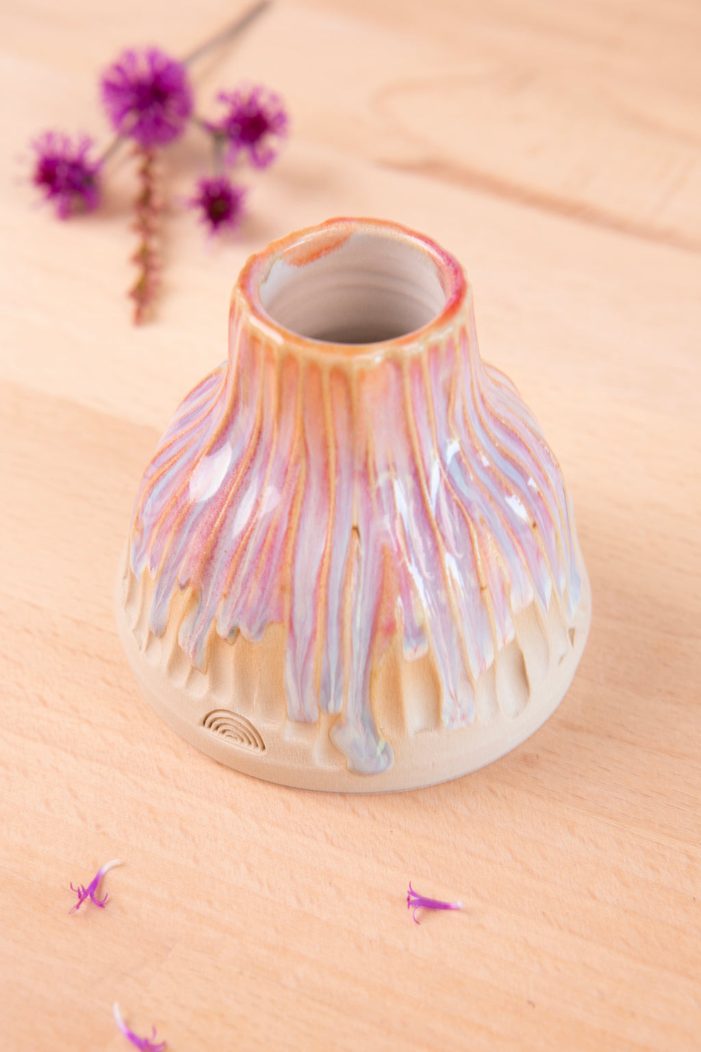 Bud Vase - textured (0437)
