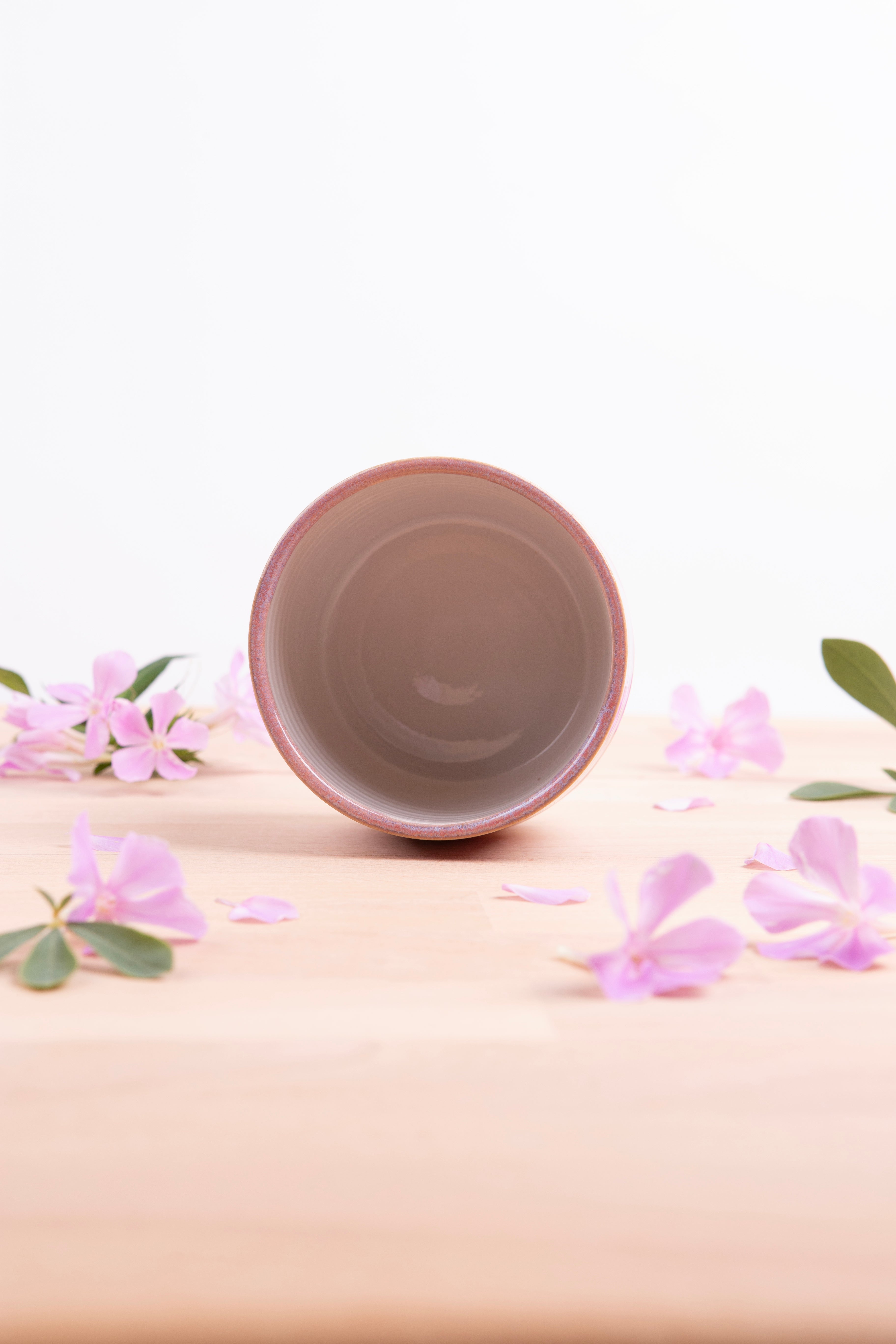 Cup (0945)