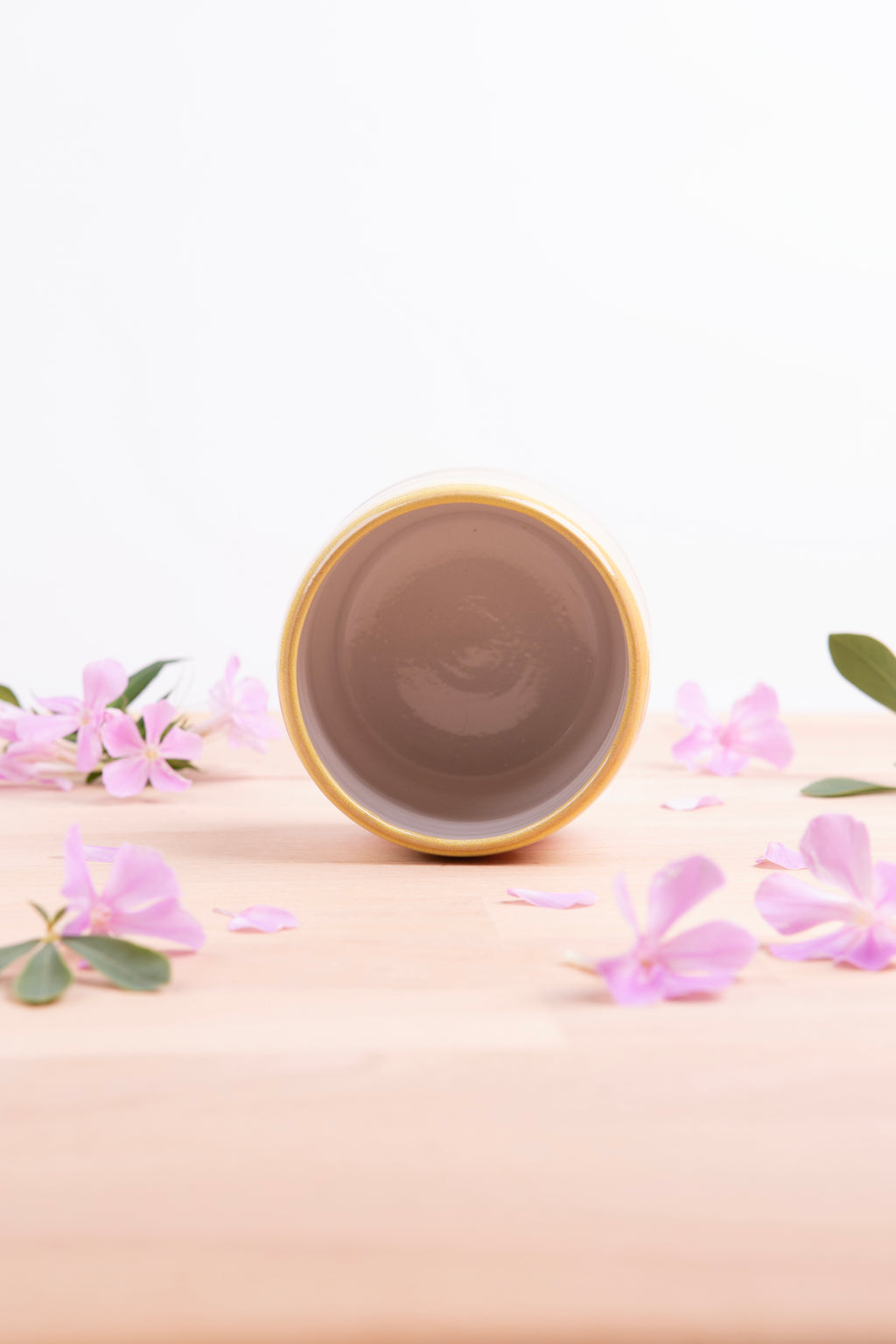 Cup (0957)