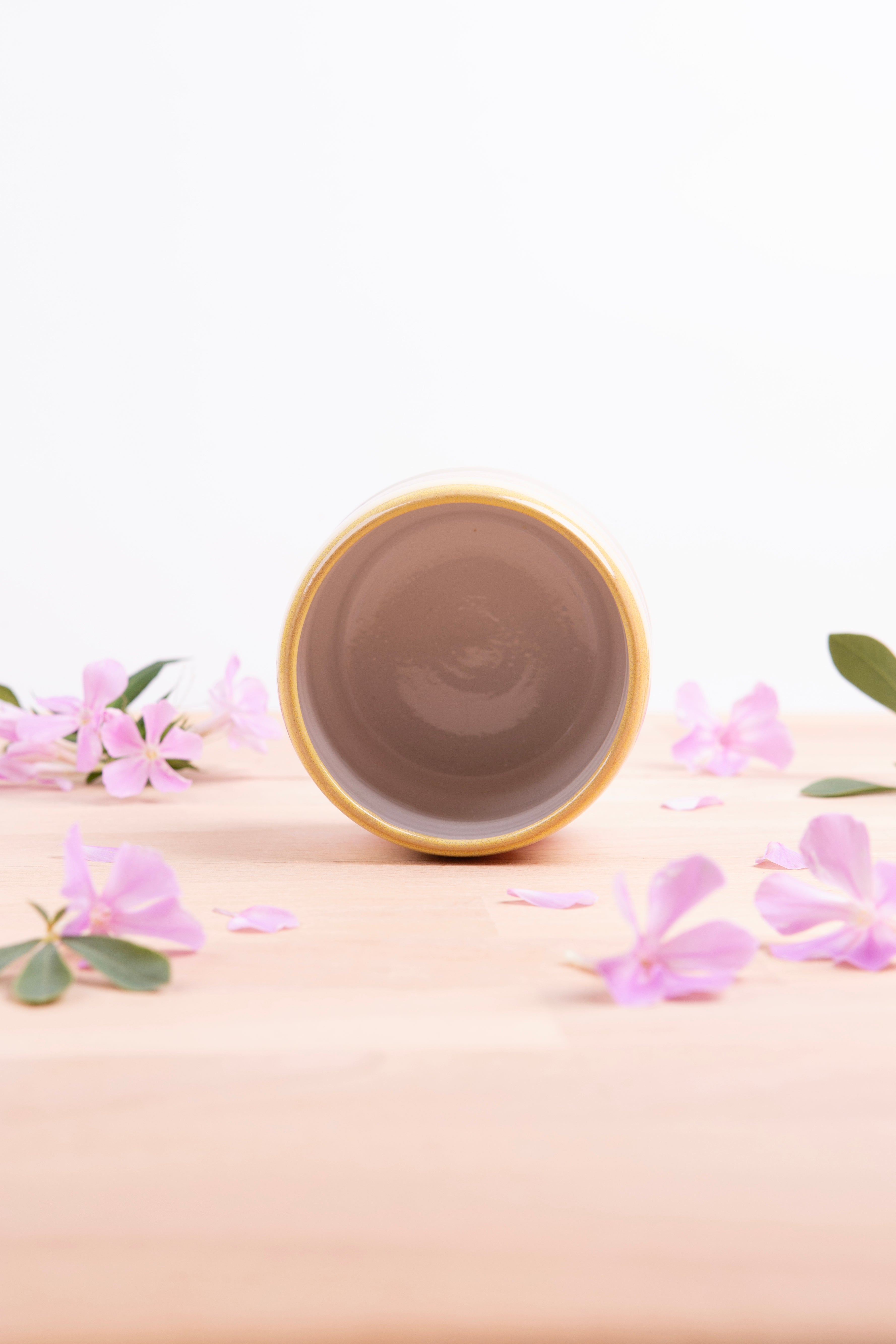 Cup (0957)