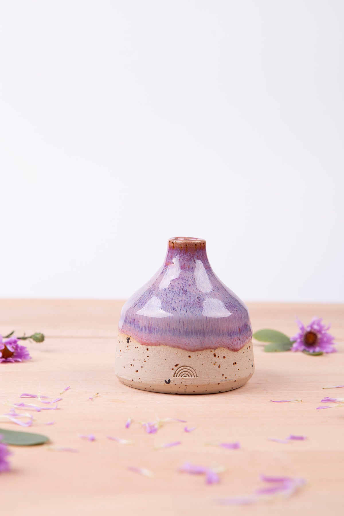 Bud Vase (1352)