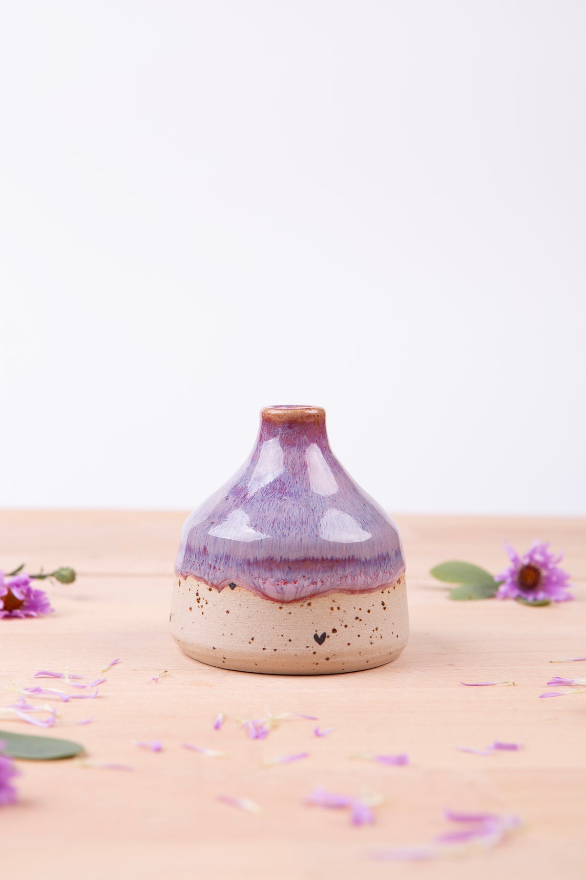 Bud Vase (1352)